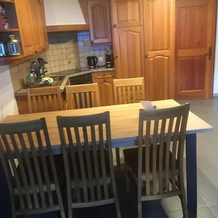 Apartament 17, Marico *
