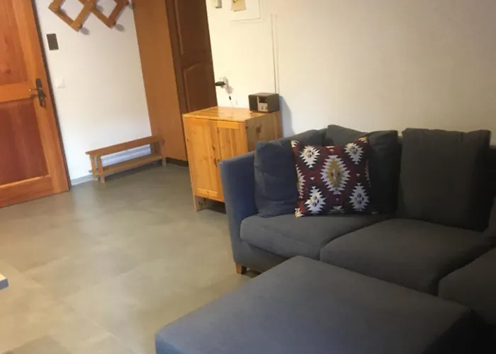 Apartman 17, Marico